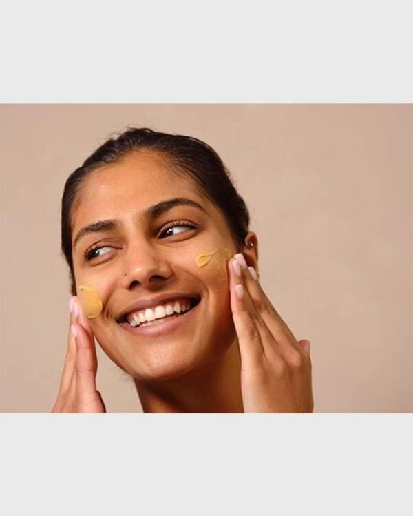 The Body Shop Esfoliante Facial Vitamina C 100ml - Imagem 3