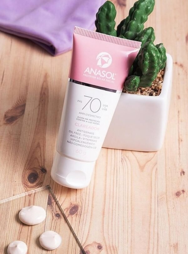 Protetor Solar Facial Clareador FPS 70 60g - Anasol - Imagem 2
