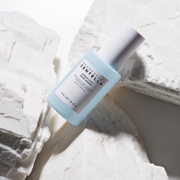 SKIN1004 Hyalu-Cica Blue Serum 1,69 Fl.Oz, 50Ml, 5 Camadas De Ácido Hialurônico Cica Niacinamida, Soluções Multi-Cuidado Hidratantes E Refrescantes - Imagem 5