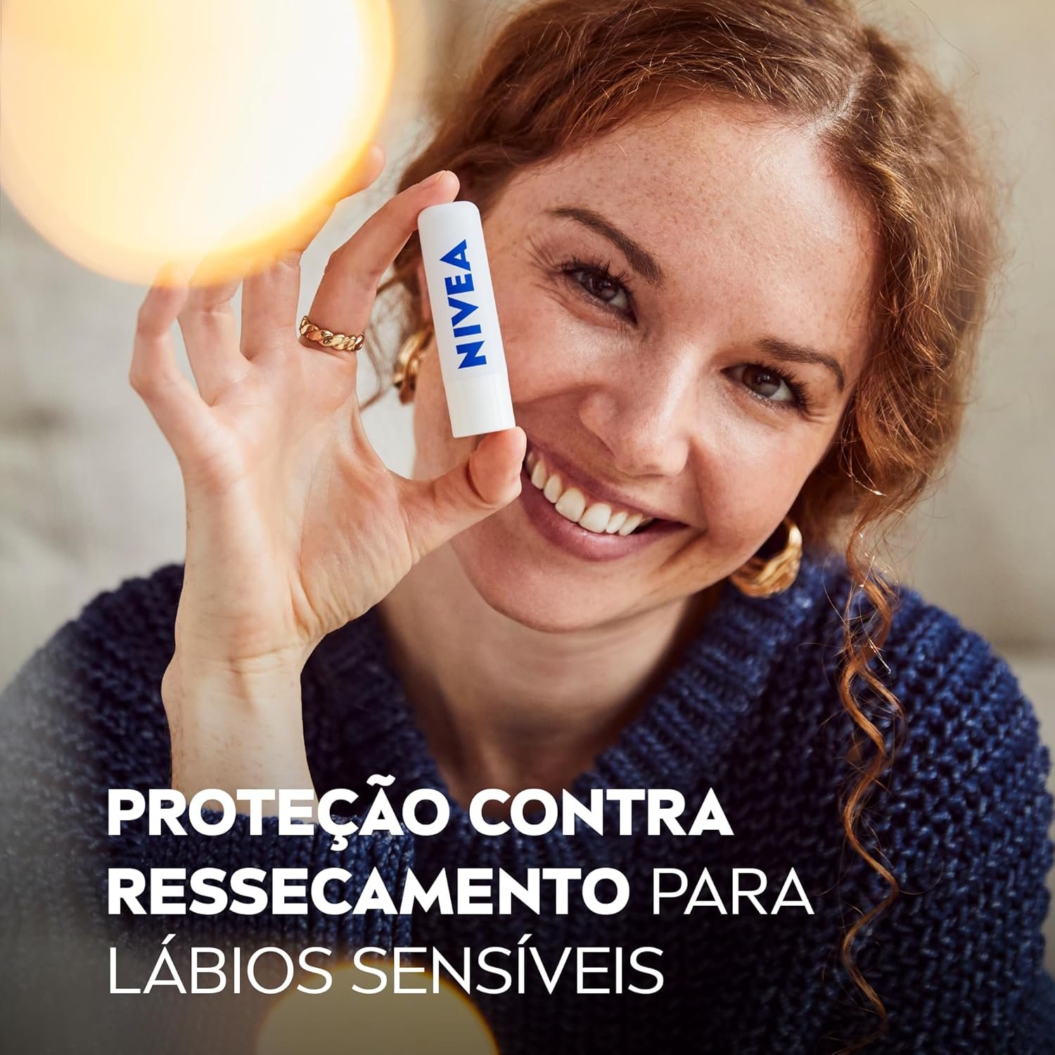 NIVEA Protetor Labial Med Repair FPS15 4,8g - Hidrata e regenera os lábios ressecados e machucados, com Vitamina E e óleos naturais, proporciona reparação intensiva e alívio imediato 3 NIVEA Protetor Labial Med Repair FPS15 4,8g - Hidrata e regenera os lábios ressecados e machucados, com Vitamina E e óleos naturais, proporciona reparação intensiva e alívio imediato - Imagem 3