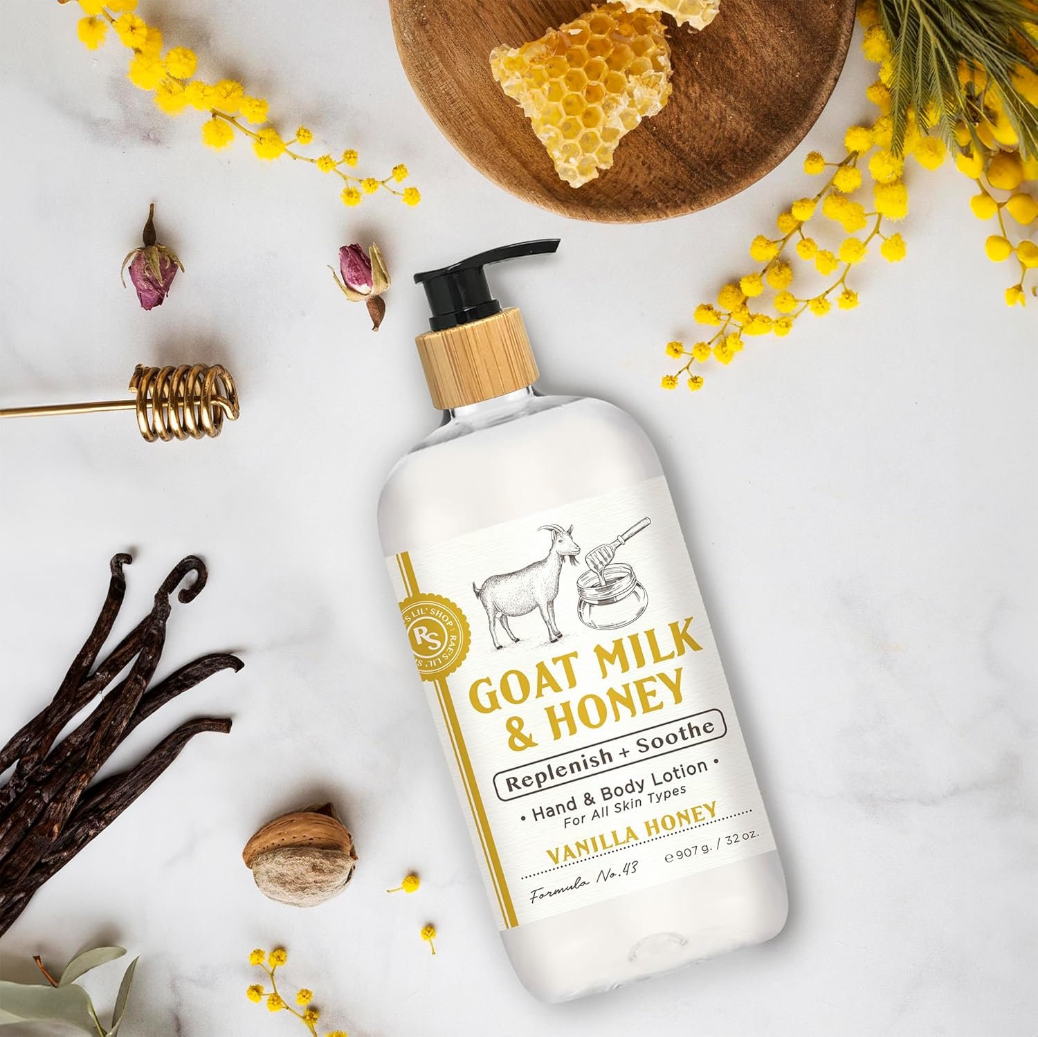 Home & Body Company Raes Lil Shop Goats Milk Hand & Body Lotion, Aromas De Coco, Amêndoa E Mel De Baunilha, Conjunto De 2 De 32 Oz Da Home And Body Company 2 Home & Body Company Raes Lil Shop Goats Milk Hand & Body Lotion, Aromas De Coco, Amêndoa E Mel De Baunilha, Conjunto De 2 De 32 Oz Da Home And Body Company - Imagem 2