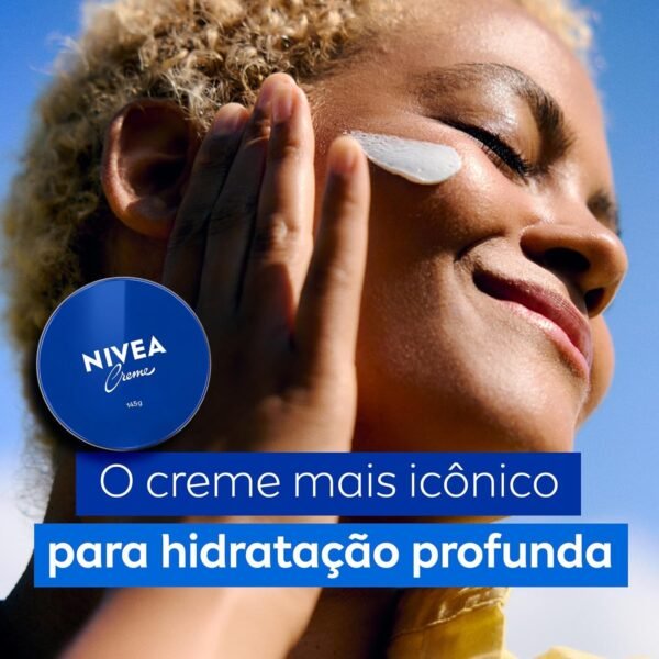 NIVEA Creme Lata - Hidratação profunda para as áreas mais ressecadas como cotovelo, calcanhar, joelho, mãos e pés, também protege do frio e cuida da pele tatuada - 145g - Imagem 2